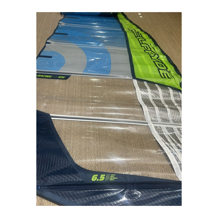 Neil Pryde RSR Evo XIV 6.5m² d'occasion - voile de slalom cam