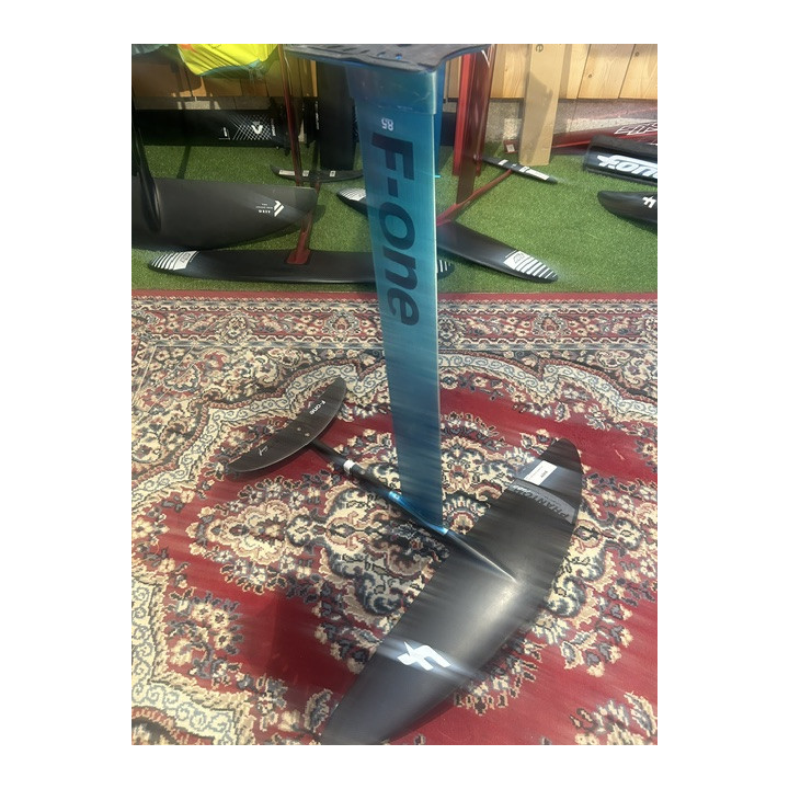 Foil de wing d' occasion F-One Phantom Carbone 1280 complet avec mât aluminium 85cm